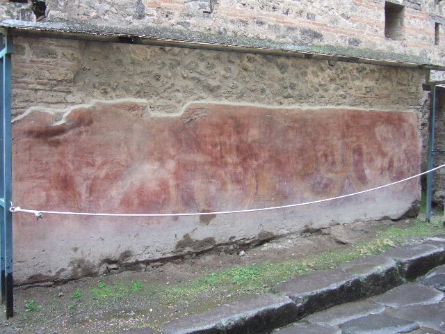 VII.11.13 Pompeii. 1966. Painted street shrine on outside wall. Photo by Stanley A. Jashemski.
Source: The Wilhelmina and Stanley A. Jashemski archive in the University of Maryland Library, Special Collections (See collection page) and made available under the Creative Commons Attribution-Non Commercial License v.4. See Licence and use details.
J66f0381