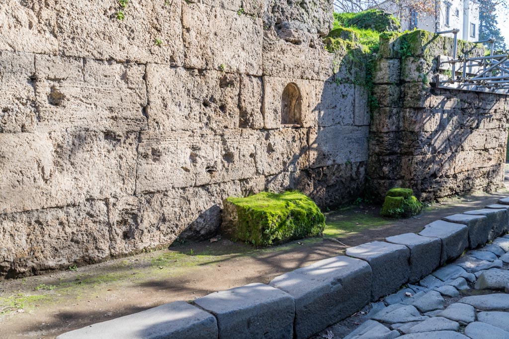 Porta Stabia, Pompeii. January 2023. Looking south along east wall of gate. Photo courtesy of Johannes Eber.