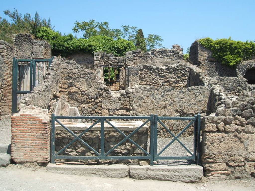 I.3.2 Pompeii. May 2005. Entrance, looking east from Via Stabiana.