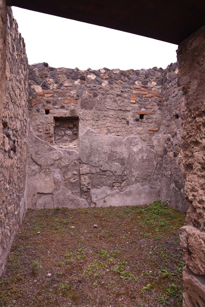 I.4.4 Pompeii. October 2019. Looking east through doorway into rear room.
Foto Tobias Busen, ERC Grant 681269 DCOR.
