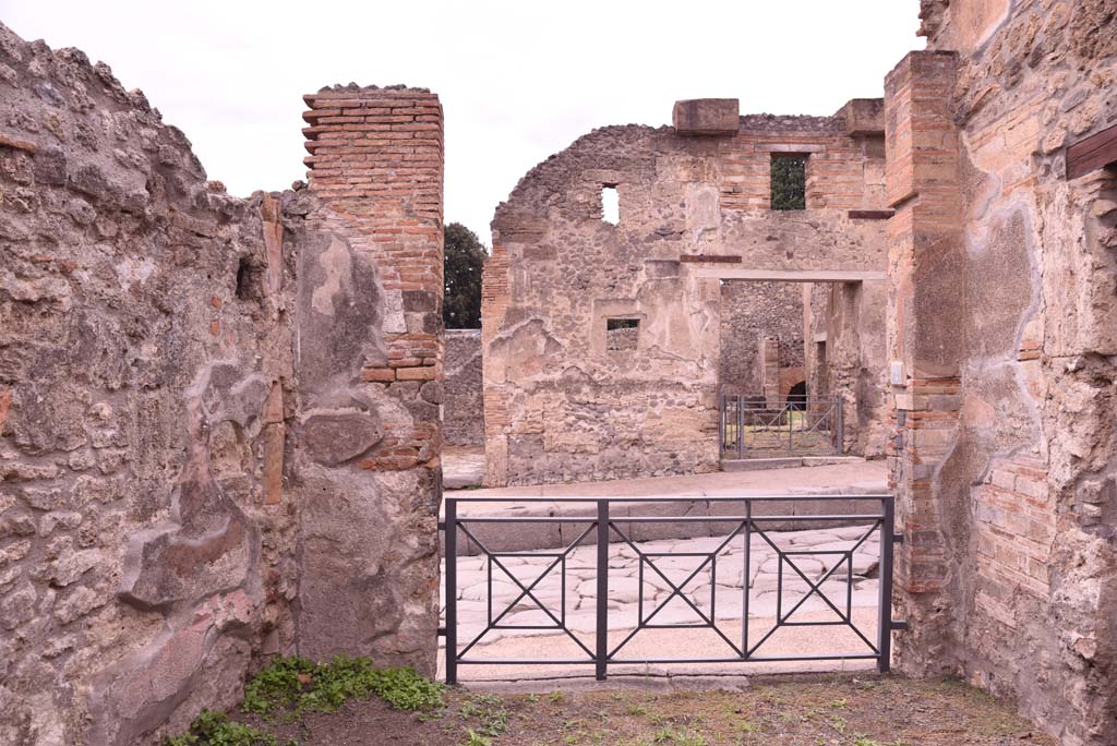 I.4.4 Pompeii. October 2019. Looking west to entrance doorway onto Via Stabiana.
Foto Tobias Busen, ERC Grant 681269 DCOR.

