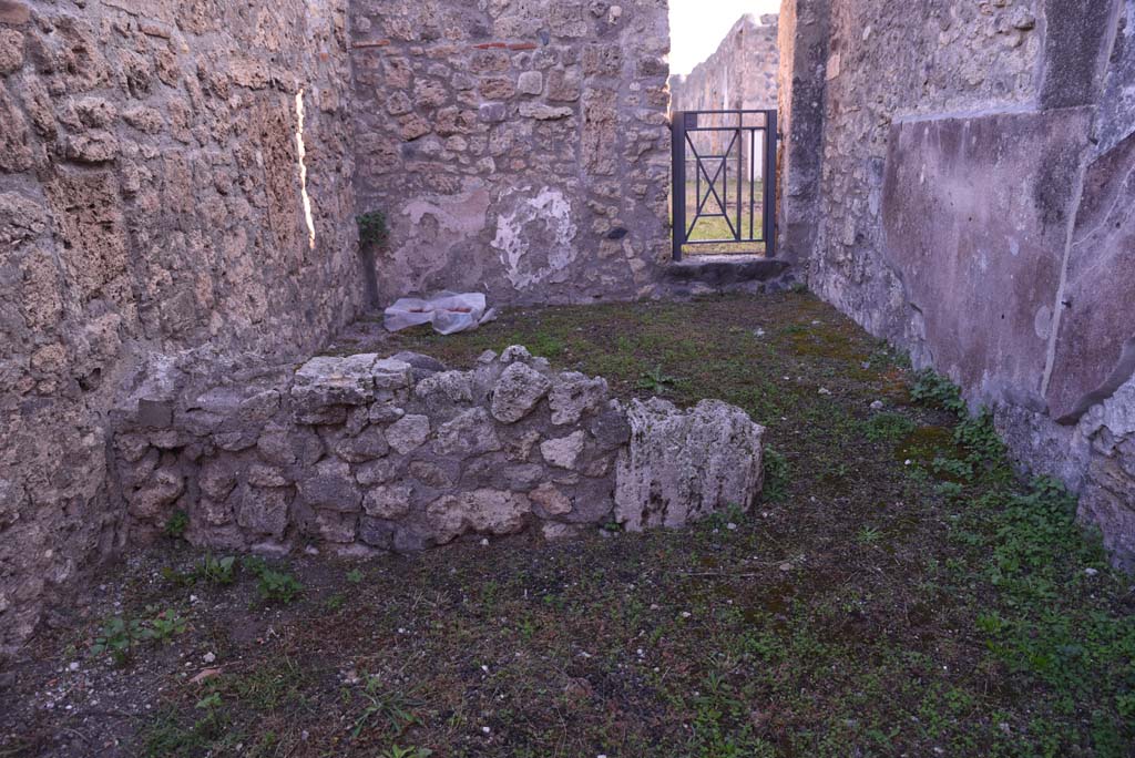 I.4.6 Pompeii. October 2019. 
Looking east from entrance doorway towards remains of east wall of shop room and towards rear room, with doorway into I.4.5. 
Foto Tobias Busen, ERC Grant 681269 DCOR.
