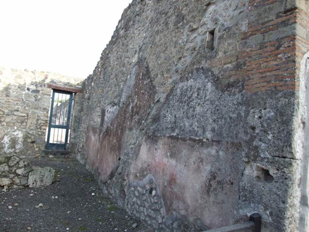 I.4.6 Pompeii. December 2007. South wall, with doorway to atrium of I.4.5 in the east wall.