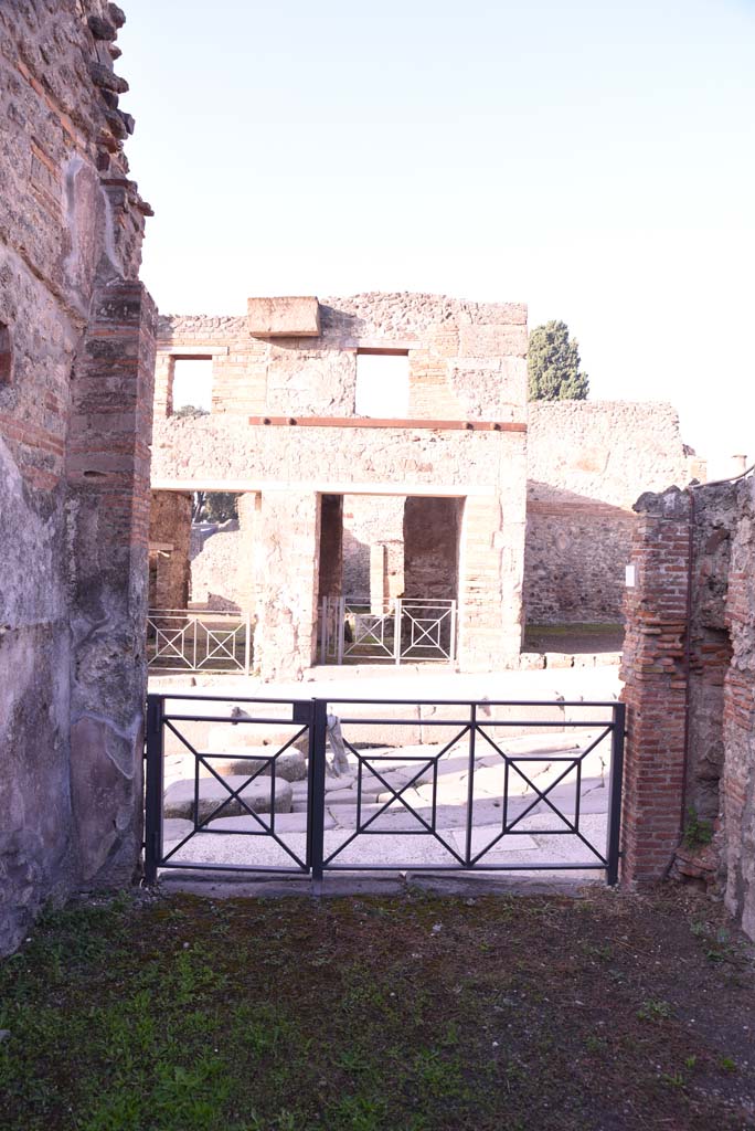 I.4.6 Pompeii. October 2019. Looking west towards entrance doorway onto Via Stabiana.
Foto Tobias Busen, ERC Grant 681269 DCOR.

