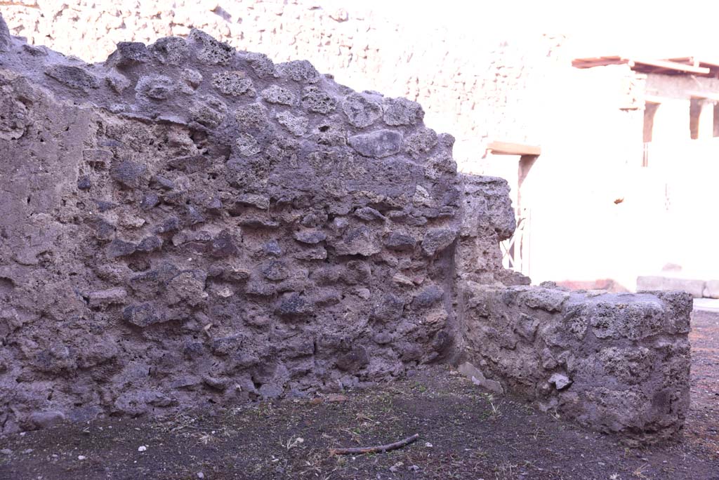 I.4.24 Pompeii. October 2019. North-west corner of rear room.
Foto Tobias Busen, ERC Grant 681269 DCOR.

