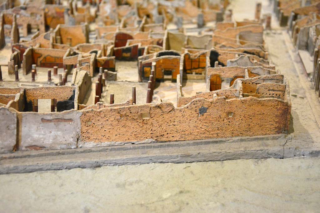 Vicolo del Citarista, north end, Pompeii. May 2019. 
Detail from model of wall on west side of roadway, side wall of I.4.27 and I.4.5/25.
Foto Tobias Busen, ERC Grant 681269 DCOR.
