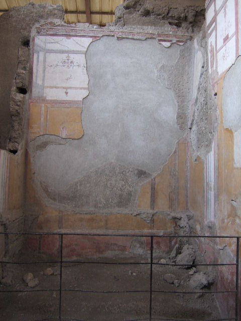 I.6.4 Pompeii. December 2005. Room 4,  East wall.
