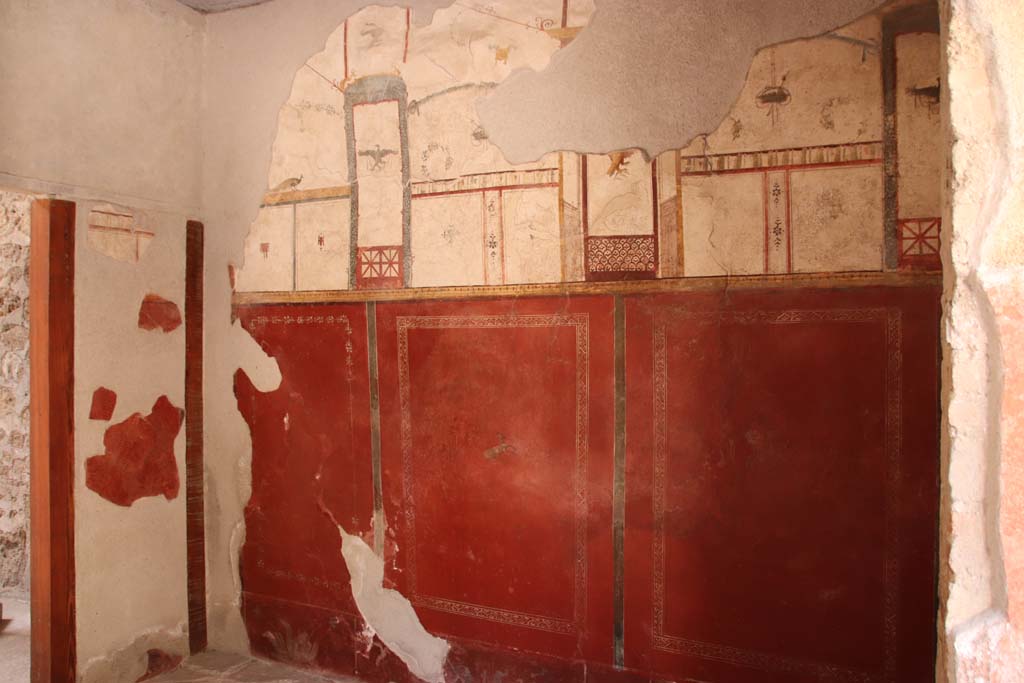 I.6.7 Pompeii. May 2016. Looking towards room on west side of entrance, the south-west corner and doorway through to atrium. Photo courtesy of Buzz Ferebee.

