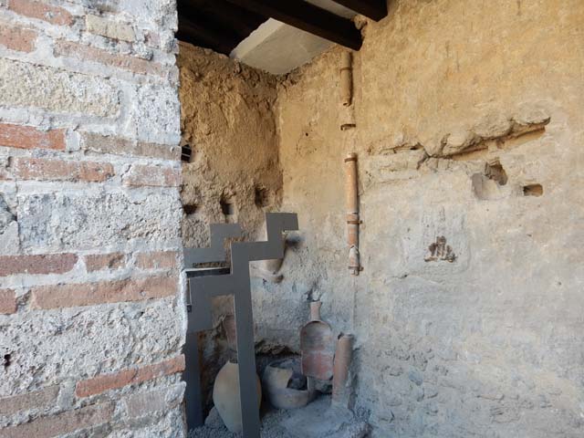 I.6.7 Pompeii. May 2016. Looking south-east towards east end of kitchen, with modern outline of steps to upper floor above the area of the latrine in the kitchen.
Photo courtesy of Buzz Ferebee.
