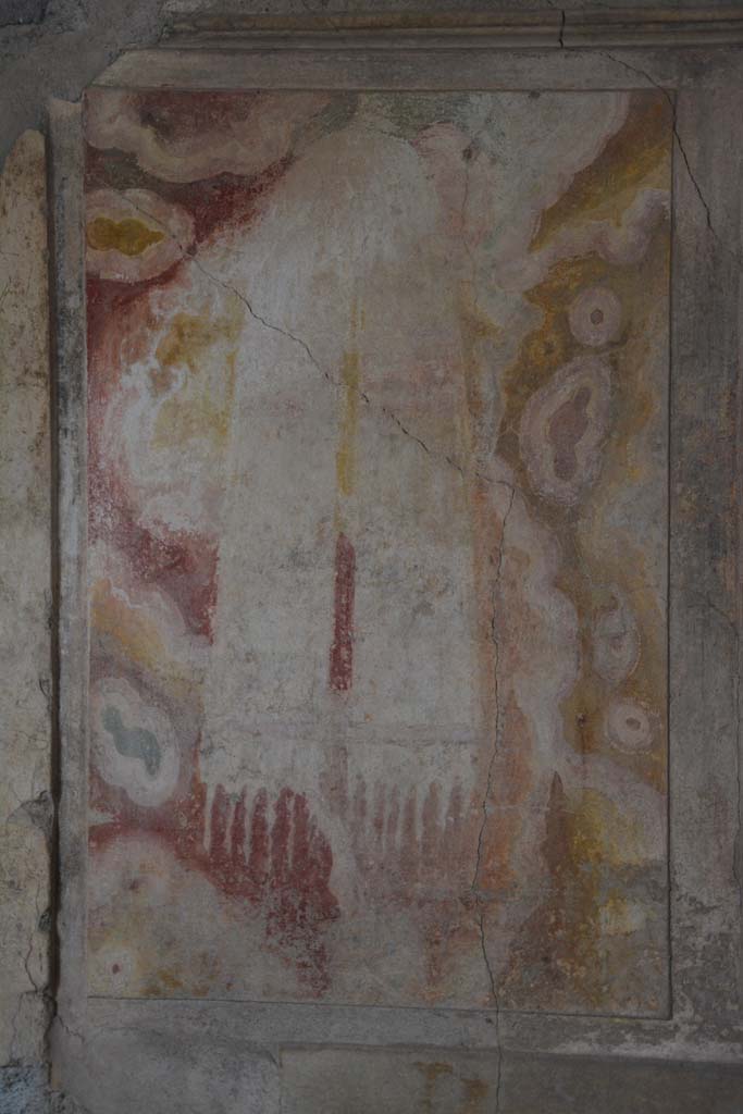 I.8.17 Pompeii. March 2019. Room 15, detail from west wall of alcove at south end. 
Foto Annette Haug, ERC Grant 681269 DCOR.
