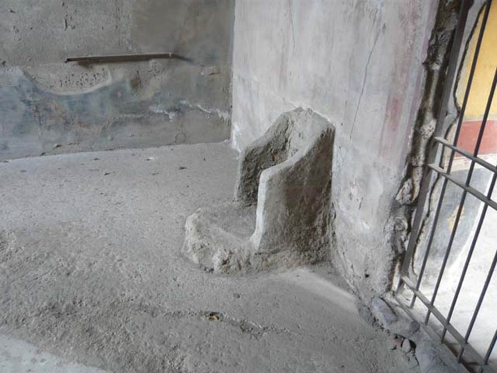 I.10.4 Pompeii. May 2015. Room 3, south wall. Photo courtesy of Buzz Ferebee.