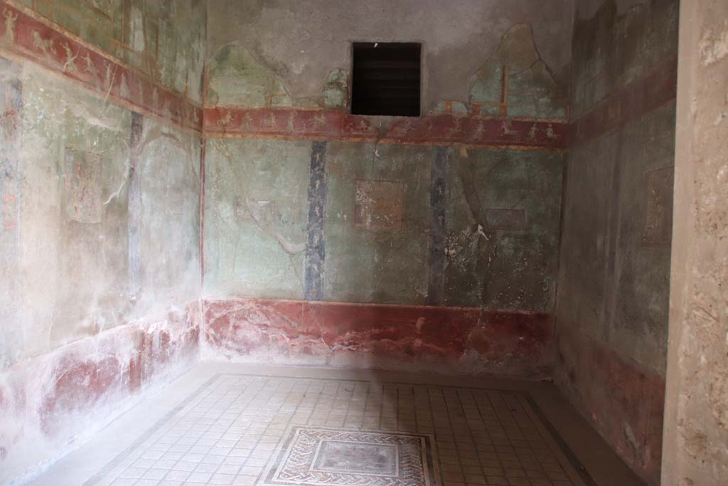 I.10.4 Pompeii. September 2021. Room 11, looking north from entrance doorway. Photo courtesy of Klaus Heese.