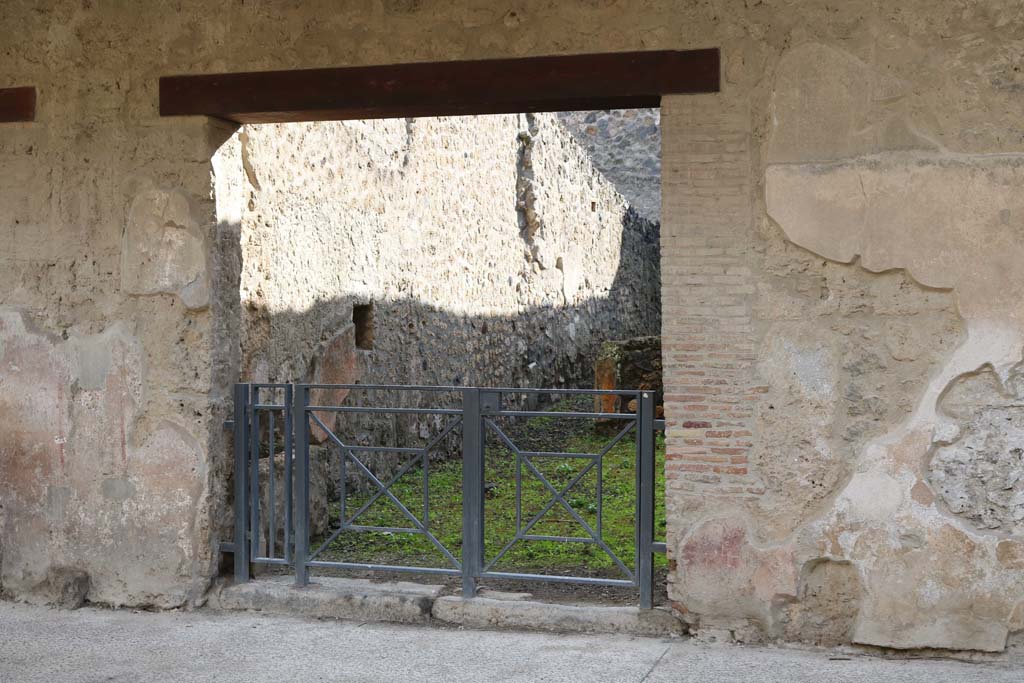 I.11.2 Pompeii. December 2018. Looking south-east to entrance doorway. Photo courtesy of Aude Durand.