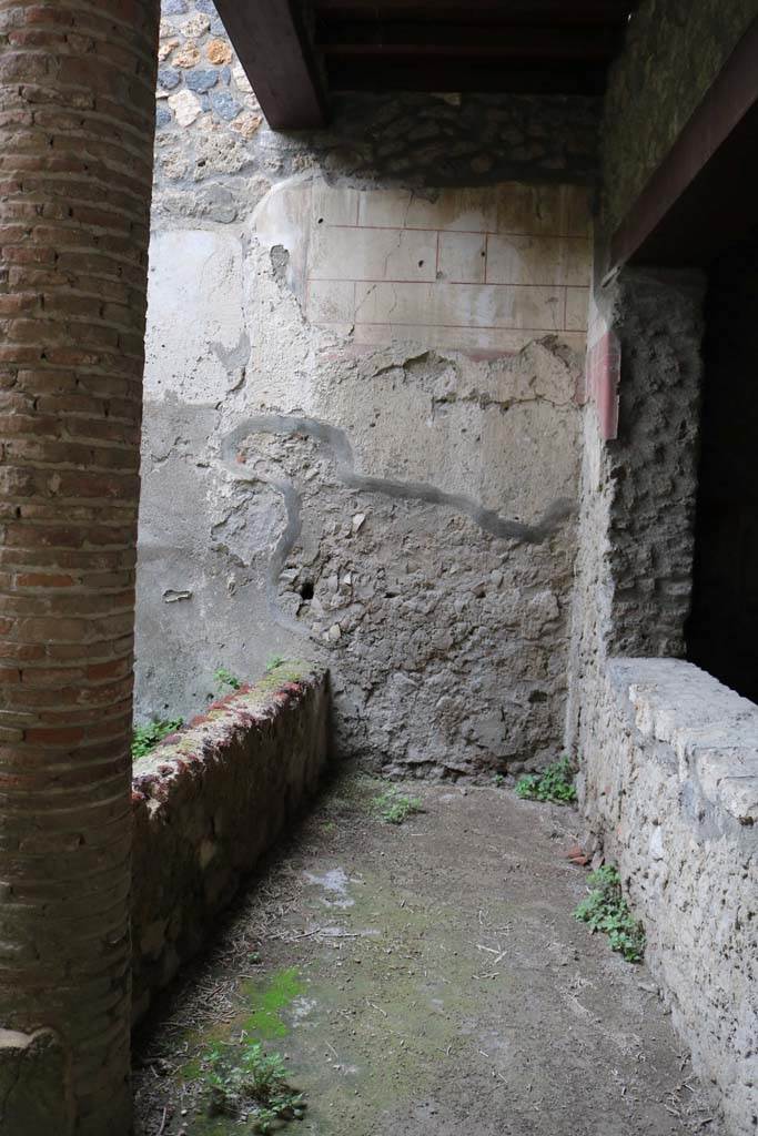 I.12.3 Pompeii. December 2018. 
Looking towards north-west corner of garden, with window into triclinium. Photo courtesy of Aude Durand.
