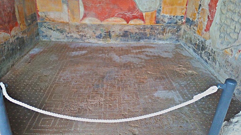 I.14.12, Pompeii. 2017/2018/2019. Room 34, looking east across flooring. Photo courtesy of Giuseppe Ciaramella.