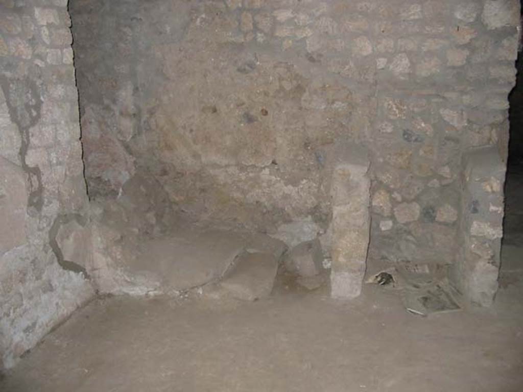 I.14.15 Pompeii. May 2003. South wall of room on north side of bar-room. The doorway to the bar-room is on the right of the picture. Photo courtesy of Nicolas Monteix.
