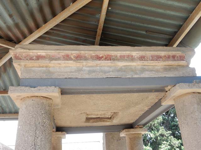 II.2.2 Pompeii. May 2016. Room “l”, garden. Looking south to marble puteal now on east side of garden.
Photo courtesy of Buzz Ferebee.