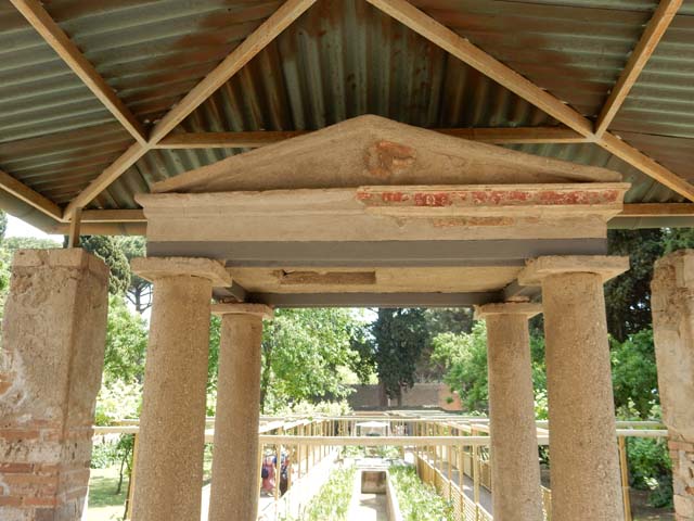 II.2.2 Pompeii. May 2016. Room “l”, garden. North east corner and east wall of garden.
Photo courtesy of Buzz Ferebee.