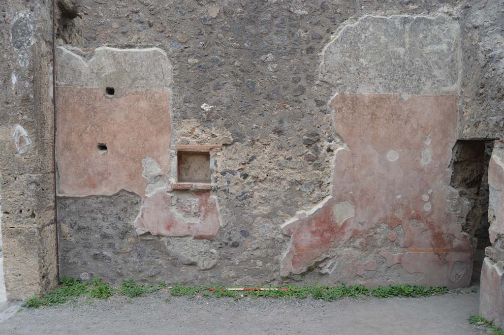 II.2.3 Pompeii. October 2017. Looking towards the east wall.
Foto Taylor Lauritsen, ERC Grant 681269 DCOR.
