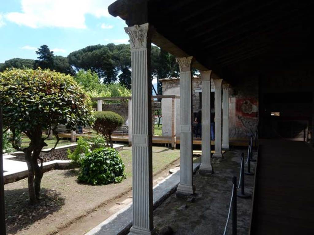 II.4.6 Pompeii. May 2016. Looking south along west portico. Photo courtesy of Buzz Ferebee.