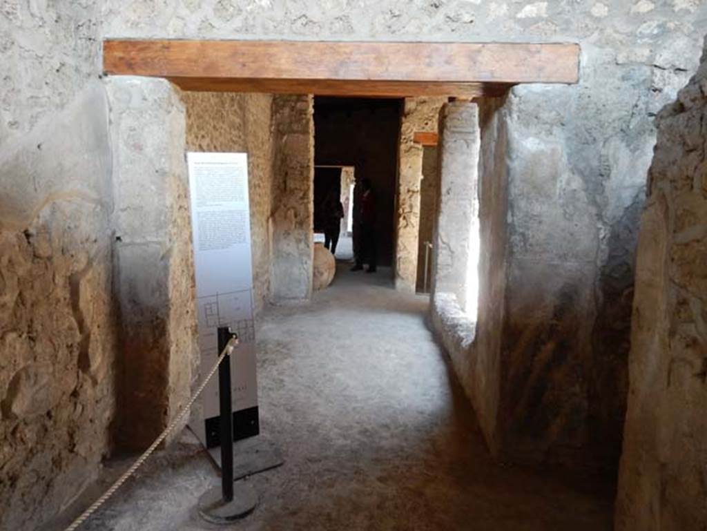 II.9.5 Pompeii, May 2018. Entrance corridor, looking east to rear of house. Photo courtesy of Buzz Ferebee.