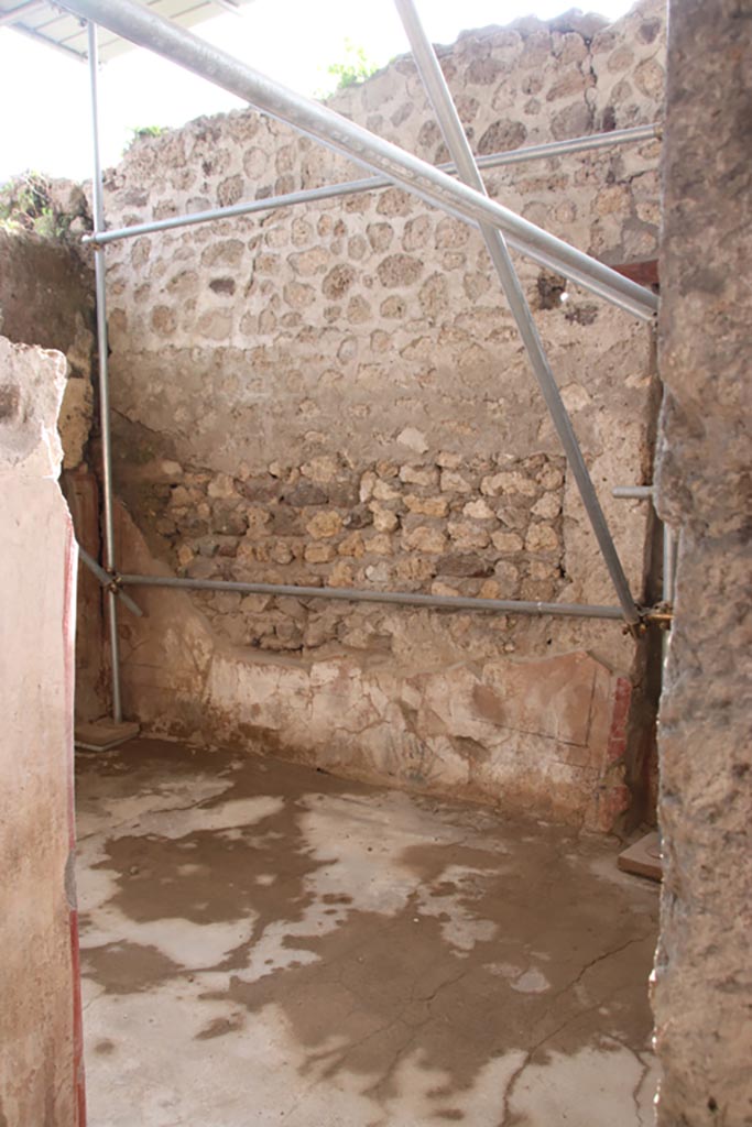 V.2 Pompeii. Casa di Orione. October 2022. 
Room A8, looking through doorway towards west wall. Photo courtesy of Klaus Heese.
