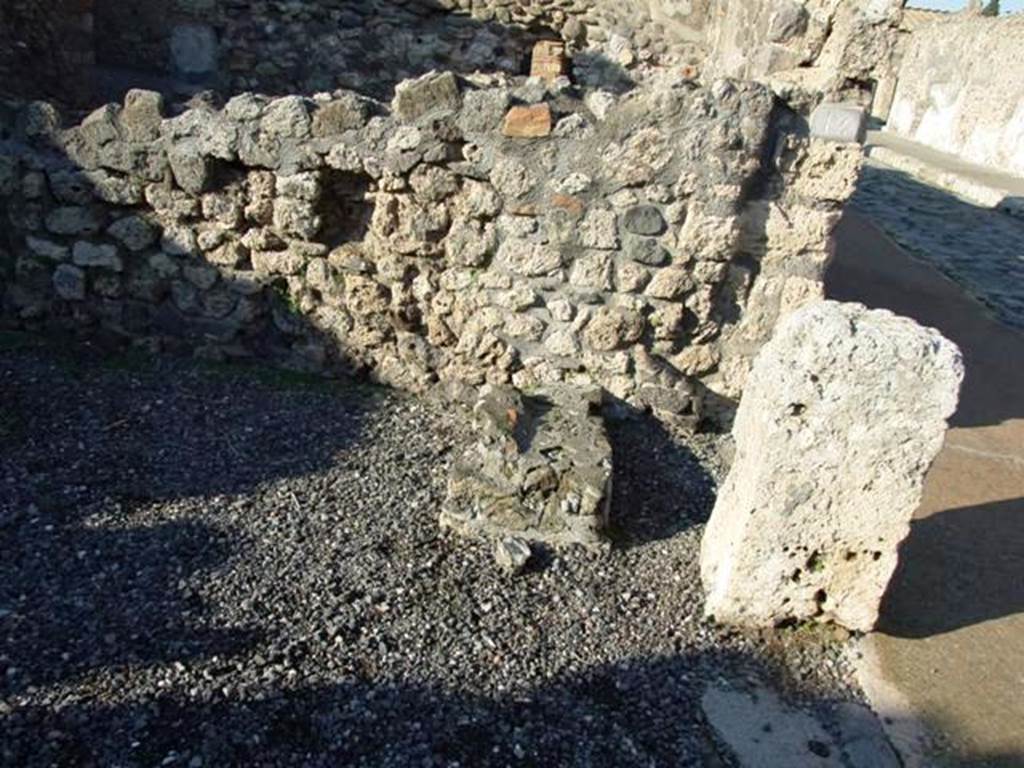 VI.7.13 Pompeii. December 2007. North wall of shop, which would have been the side wall supporting stairs at VI.7.14.