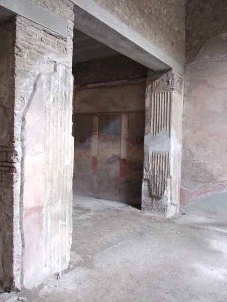 VI.8.24 Pompeii. May 2010. Looking towards north walls of tablinum, and atrium.
