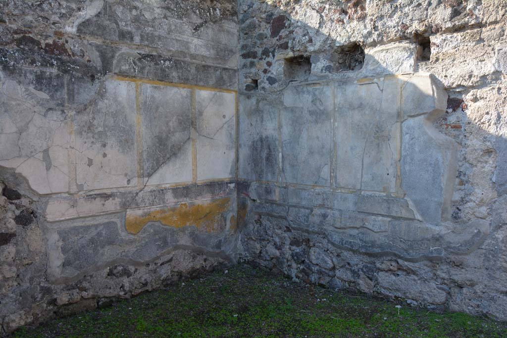 VI 15 5 Pompeii. October 2019. South ala 25, looking towards south wall, south-west corner and west wall.
Foto Annette Haug, ERC Grant 681269 DÉCOR.
