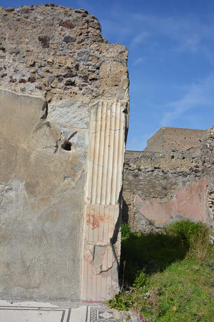 VI 15 5 Pompeii. March 2019. Tablinum 7, north wall pilaster at east end.
Foto Annette Haug, ERC Grant 681269 DCOR.
