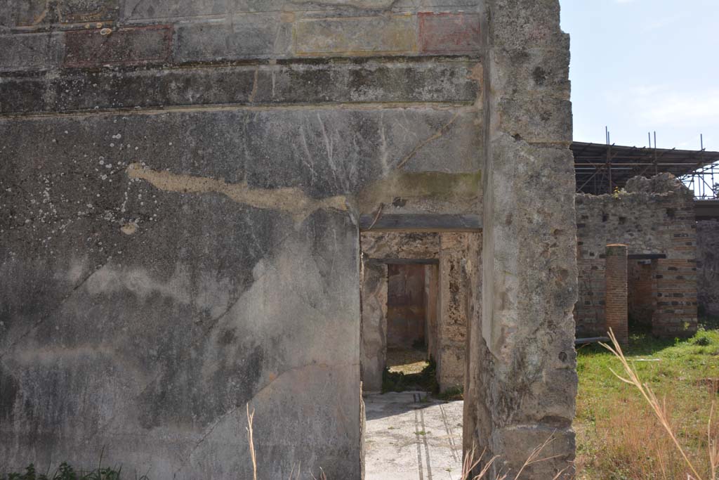 VI 15 5 Pompeii. March 2019. Oecus 24, upper south wall at west end.
Foto Annette Haug, ERC Grant 681269 DCOR.
