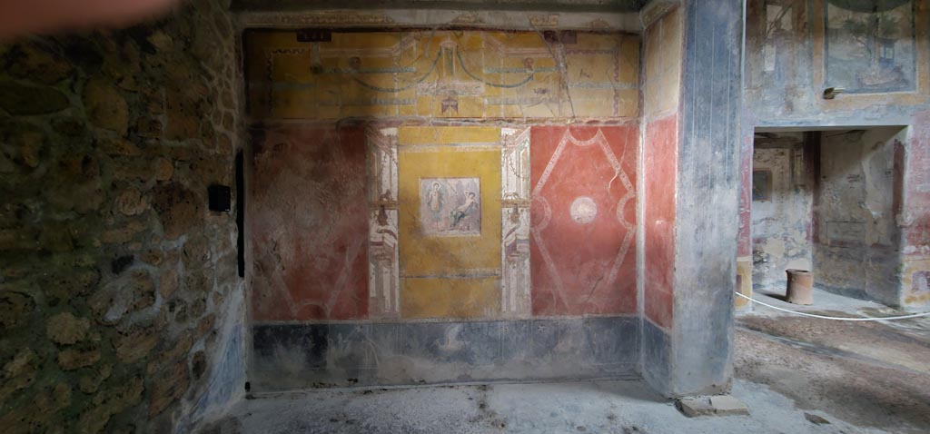 VI.16.15 Pompeii. December 2023. Room F, looking towards west wall, with atrium, on right. Photo courtesy of Miriam Colomer.