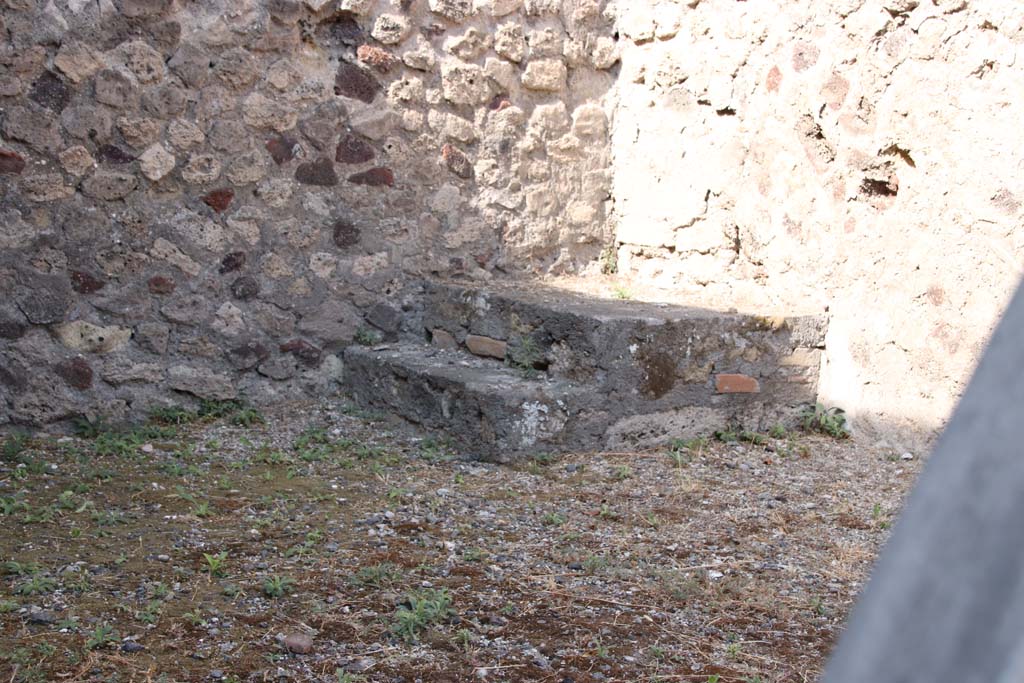 VI.17.20, Pompeii. September 2021. Stairs in north-west corner of shop.  Photo courtesy of Klaus Heese.