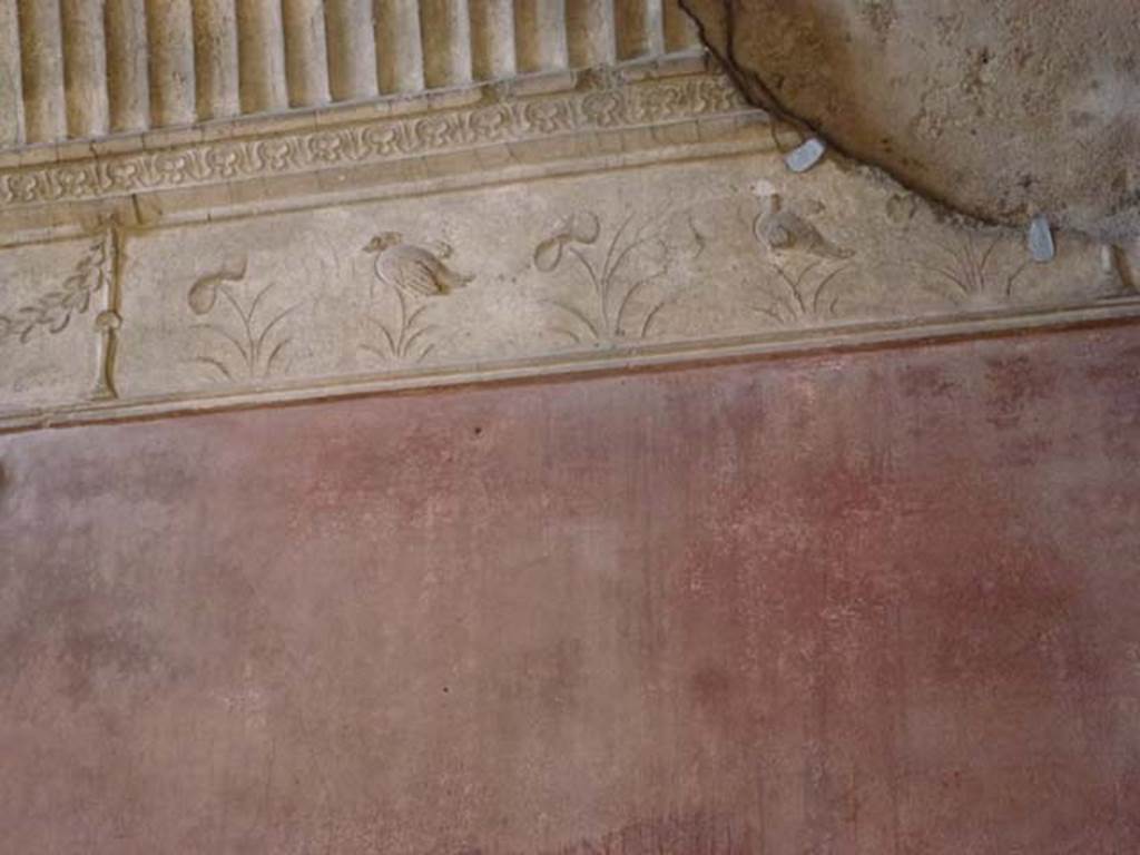 VII.1.8 Pompeii. June 2012. Calidarium 9, north wall, detail of stucco decoration. Photo courtesy of Michael Binns.