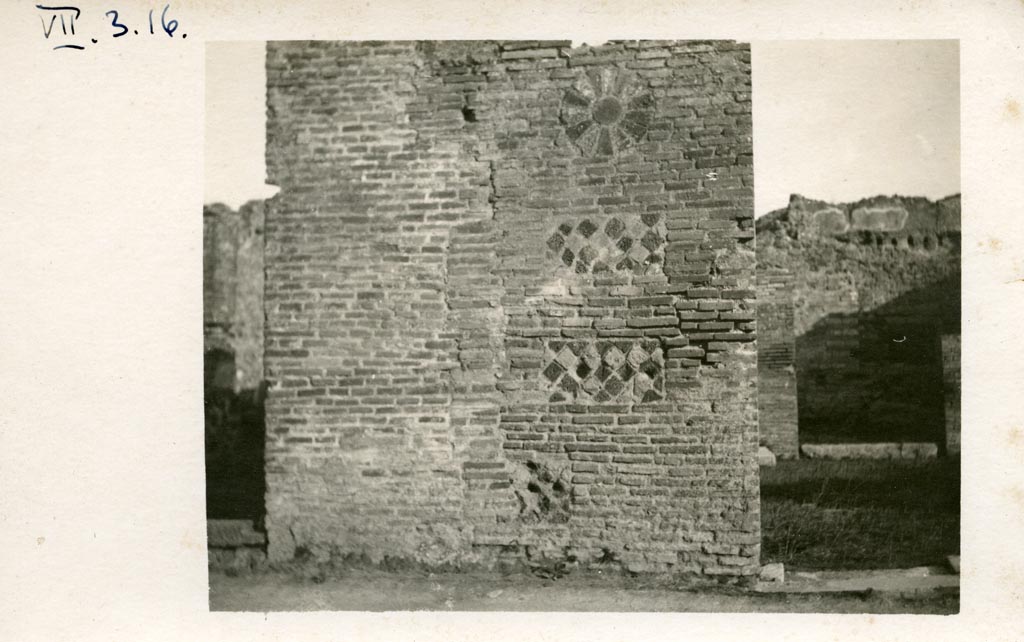 VII.3.8 Pompeii, but shown as VII.3.16 on photo. Pre-1937-1939. 
Pillar on east side of shop, between VII.3.9, on left, and VII.3.8, on right.
Photo courtesy of American Academy in Rome, Photographic Archive. Warsher collection no. 091.
