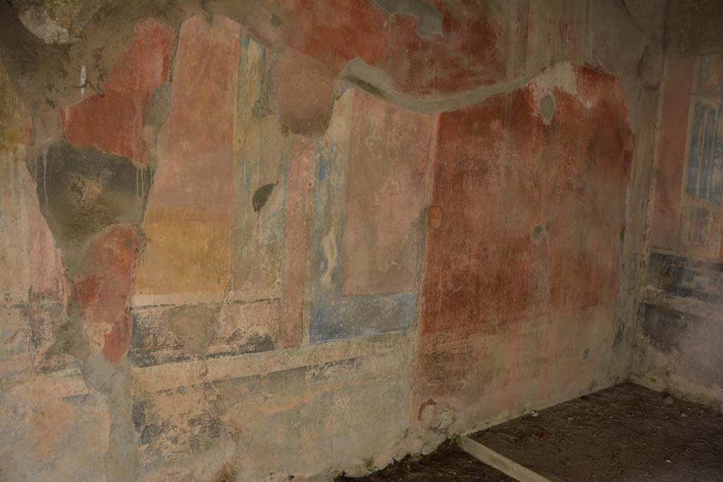 VII.3.29 Pompeii. October 2019. Cubiculum 10, looking towards west wall.
Foto Annette Haug, ERC Grant 681269 DÉCOR.
