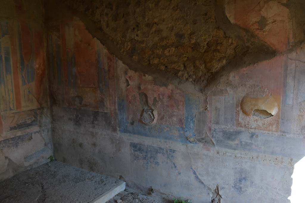 VII.3.29 Pompeii. October 2019. Cubiculum 10, looking towards east wall.
Foto Annette Haug, ERC Grant 681269 DÉCOR.

