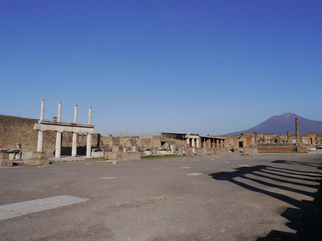 VII.8 Pompeii Forum. April 2005. Two-tier portico on west side, looking south-west. Photo courtesy of Klaus Heese.