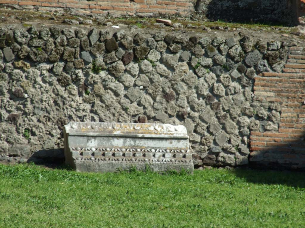 VII.9.3 Pompeii. March 2009. Decorative marble.