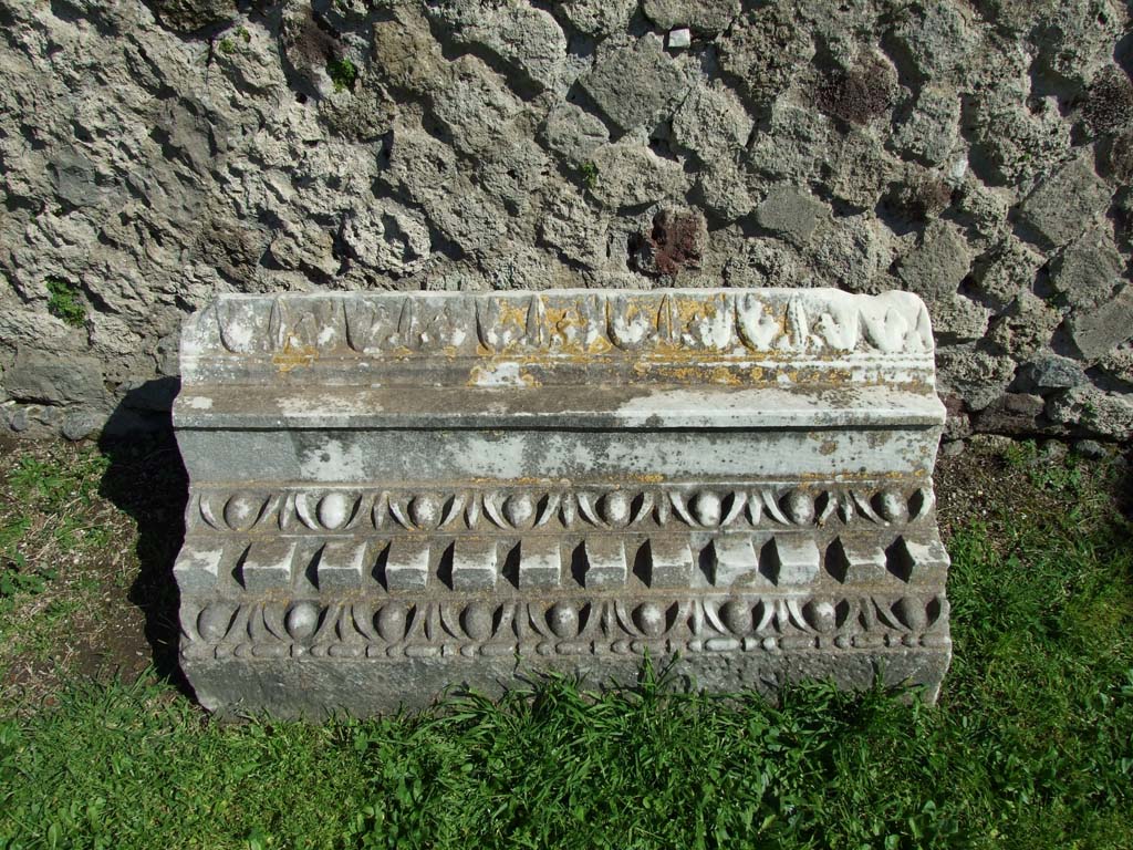 VII.9.3 Pompeii. March 2009. Decorative marble.