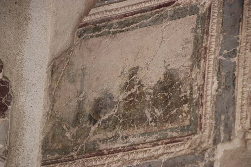 VII.16.a Pompeii. October 2020. Room 1, plasterwork and painting on east wall in north-east corner. Photo courtesy of Klaus Heese.