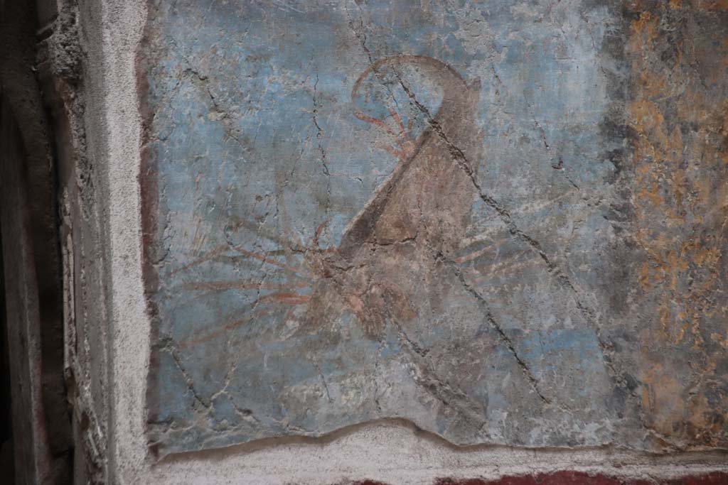 VII.16.a Pompeii. May 2015. Room 9, detail from east end of north wall. Photo courtesy of Buzz Ferebee.
