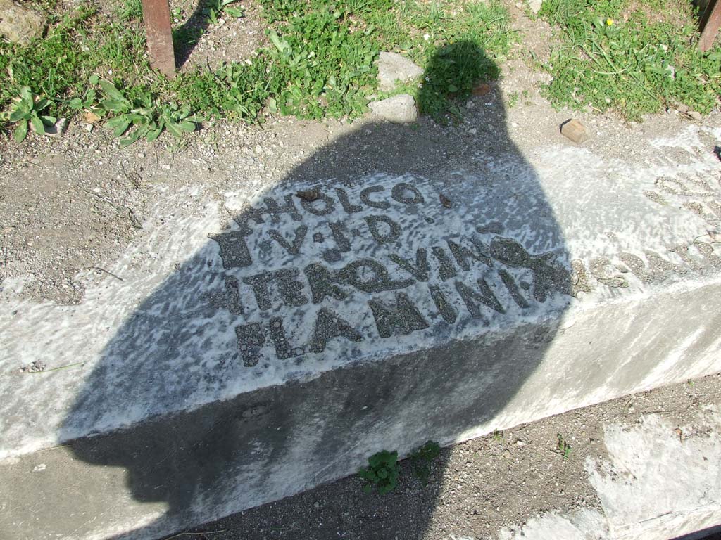 VIII.7.20 Pompeii. December 2007. Inscription to Marcus Holconius Rufus on the marble seating.