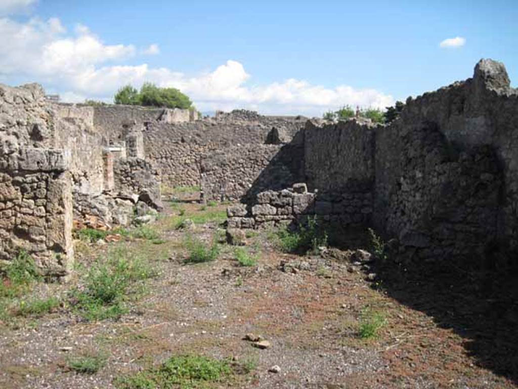 VIII.7.26 Pompeii. September 2010. Looking east through rooms from main entrance room. Photo courtesy of Drew Baker.
