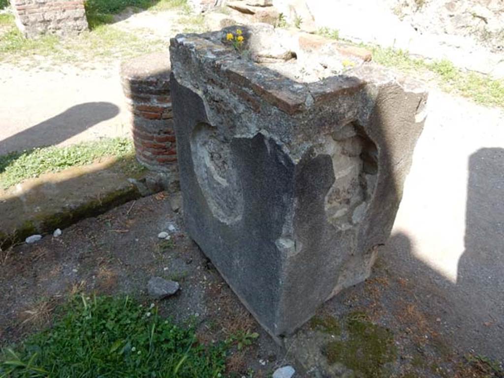 VIII.7.28, Pompeii. May 2015. Altar in north-west corner. Photo courtesy of Buzz Ferebee.