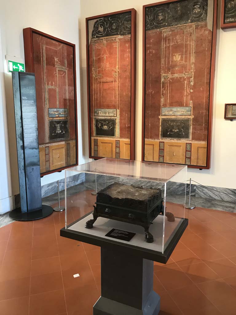 VIII.7.28 Pompeii. April 2019. Arrangement of painted panels from portico.
Photo courtesy of Rick Bauer.
The panel on the left is shown below.
In the centre is 8518. On the right is 8519.
