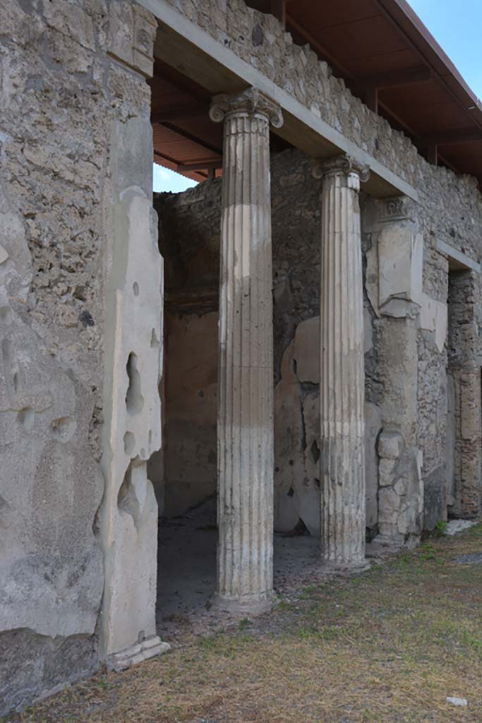 IX.1.20 Pompeii. September 2019. Room 2, west side of atrium, looking north to west ala 18.  
Foto Annette Haug, ERC Grant 681269 DÉCOR
