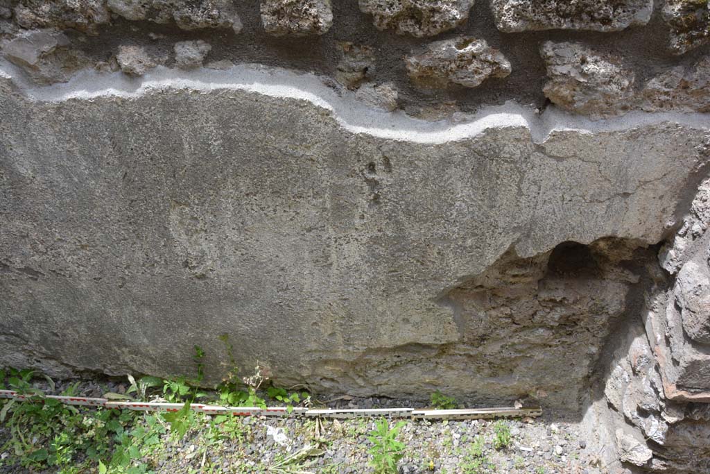 IX.5.8 Pompeii. May 2017. Lower west wall in north-west corner.
Foto Christian Beck, ERC Grant 681269 DCOR.
