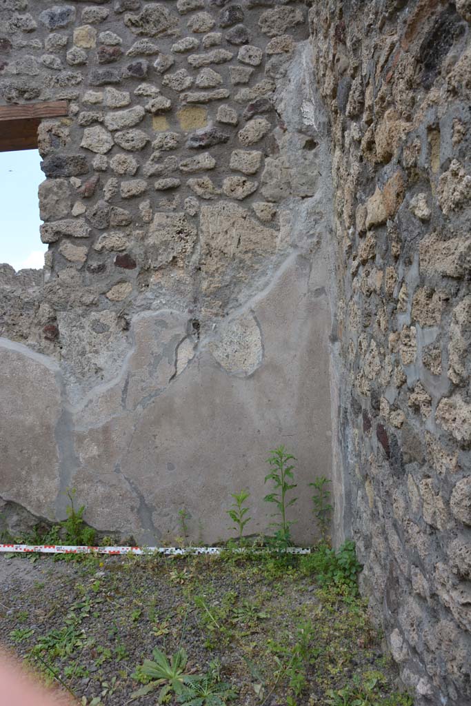 IX.5.8 Pompeii. May 2017. South wall at west end.
Foto Christian Beck, ERC Grant 681269 DCOR.
