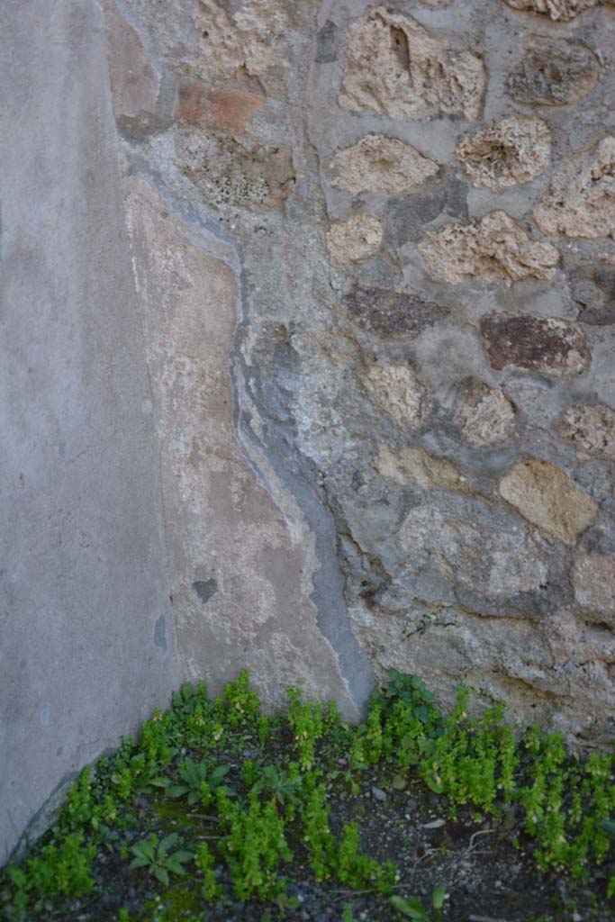 IX.5.8, Pompeii. March 2017. Lower west wall in south-west corner. 
Foto Christian Beck, ERC Grant 681269 DCOR.

